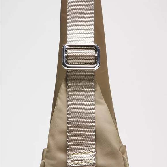 Lululemon City Essentials Shoulder Bag 4L- Fawn Brown - Picture 11 of 12